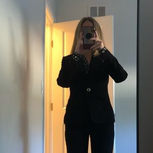 Beautiful Tahari Ladies Petite suite. Size 0P- Black